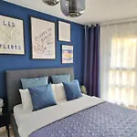 Blue Away - Americas Apartment *